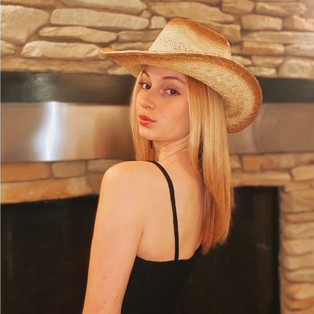 Meet your Posher, Cassidy